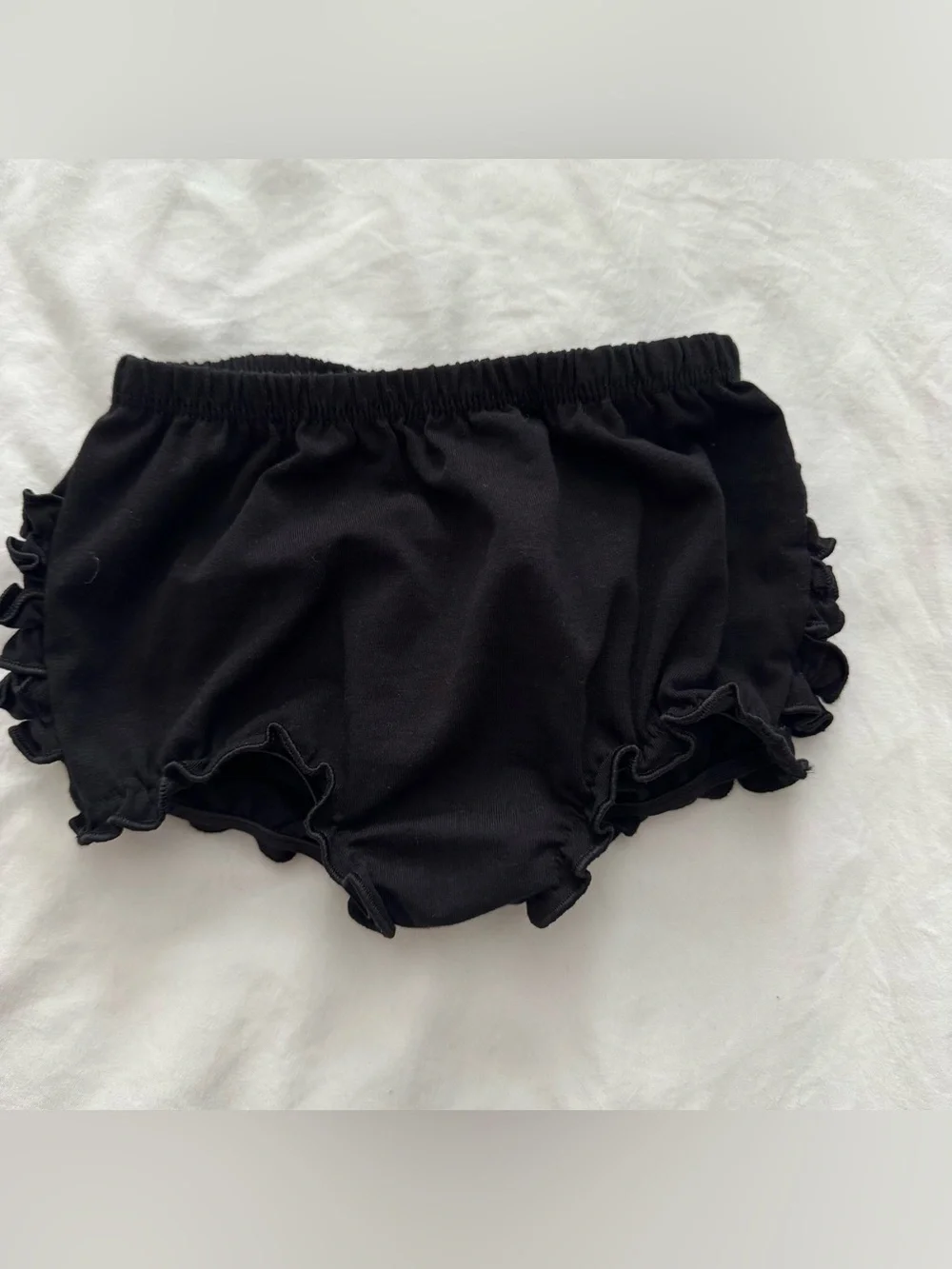 Ruffle Butts Black Ruffle Bloomers 6-12months black